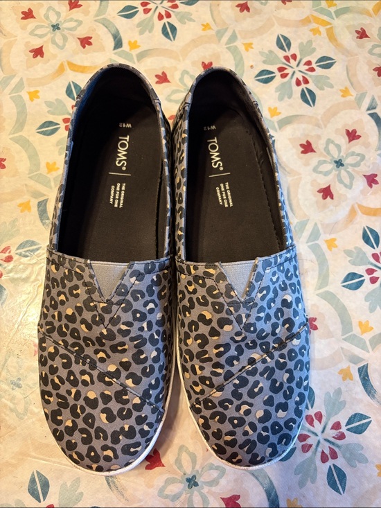 Toms Shoes - TOMS Women's Gray Leopard Canvas Slip-Ons